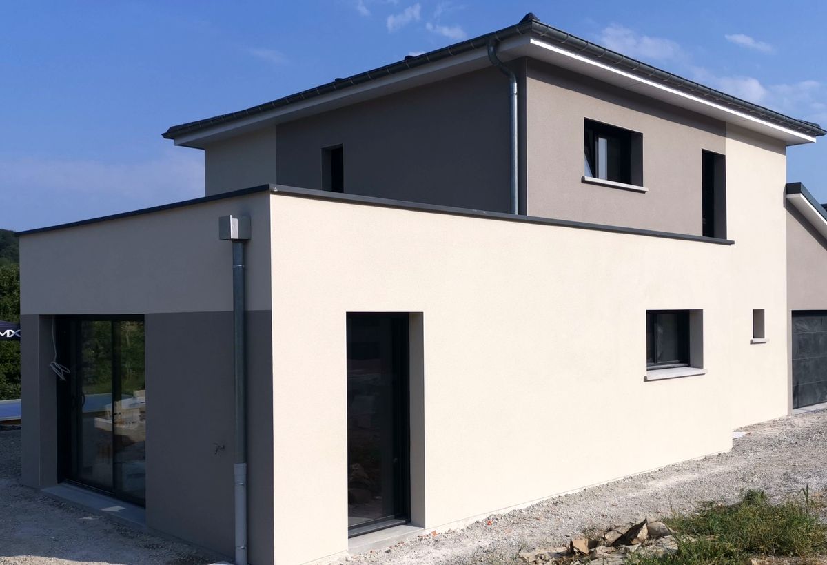 Maison moderne avec crépi deux tons gris et beige — NF DécorFaçade Sarralbe
